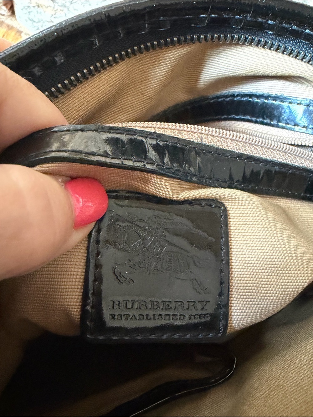 Burberry Hay Market Check Crossbody with Black Patent Trim - Picture 6 of 7